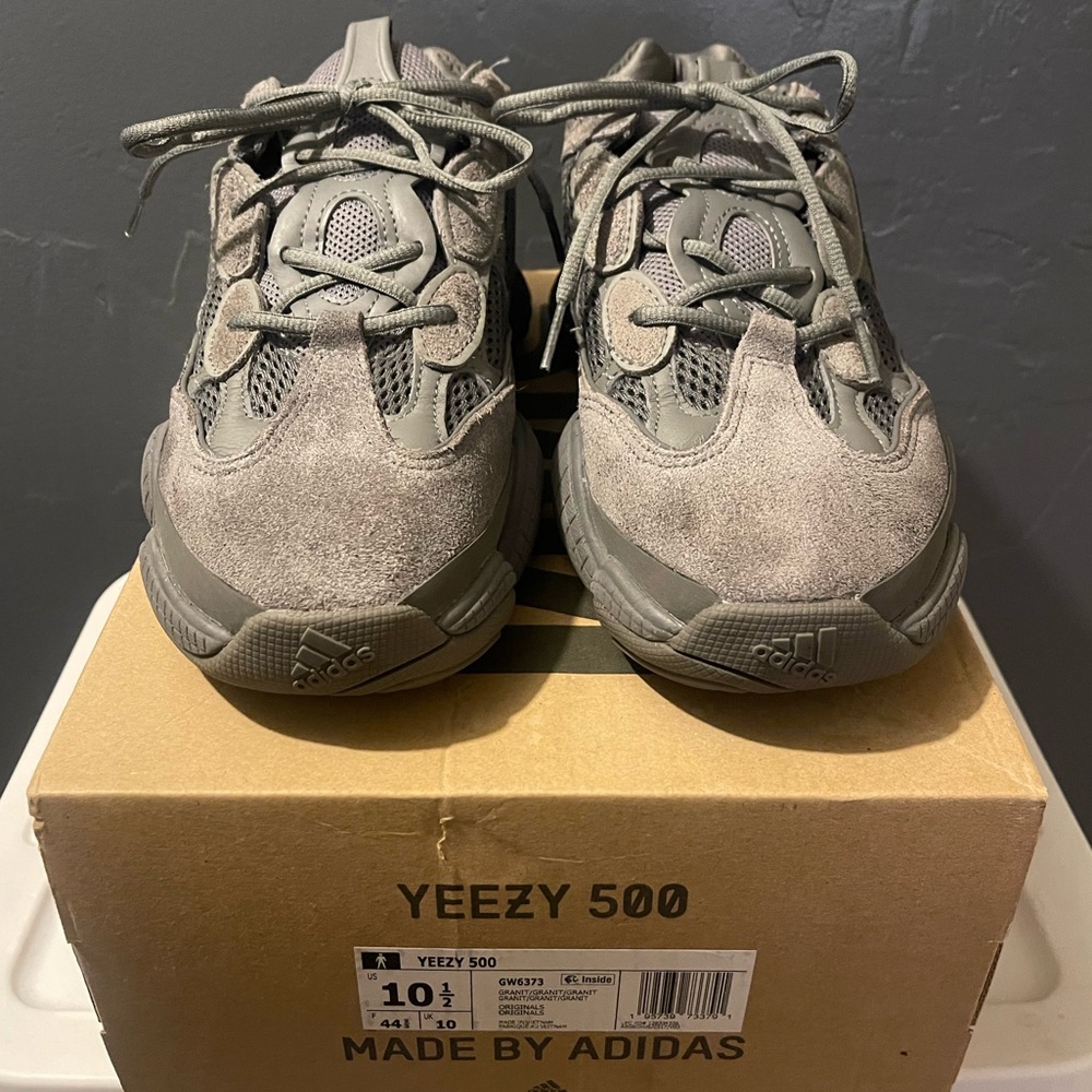 Yeezy 500